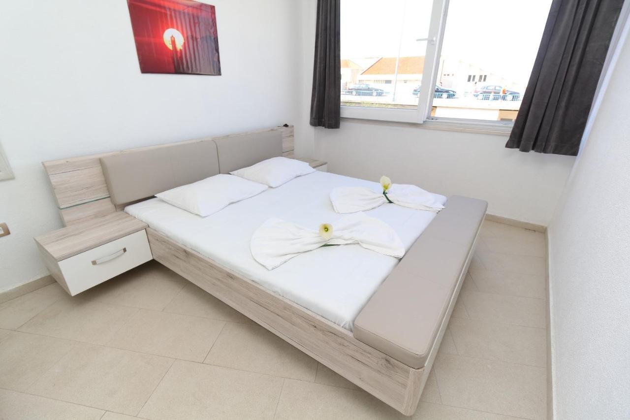 Apartmani Kike Makarska Exterior photo