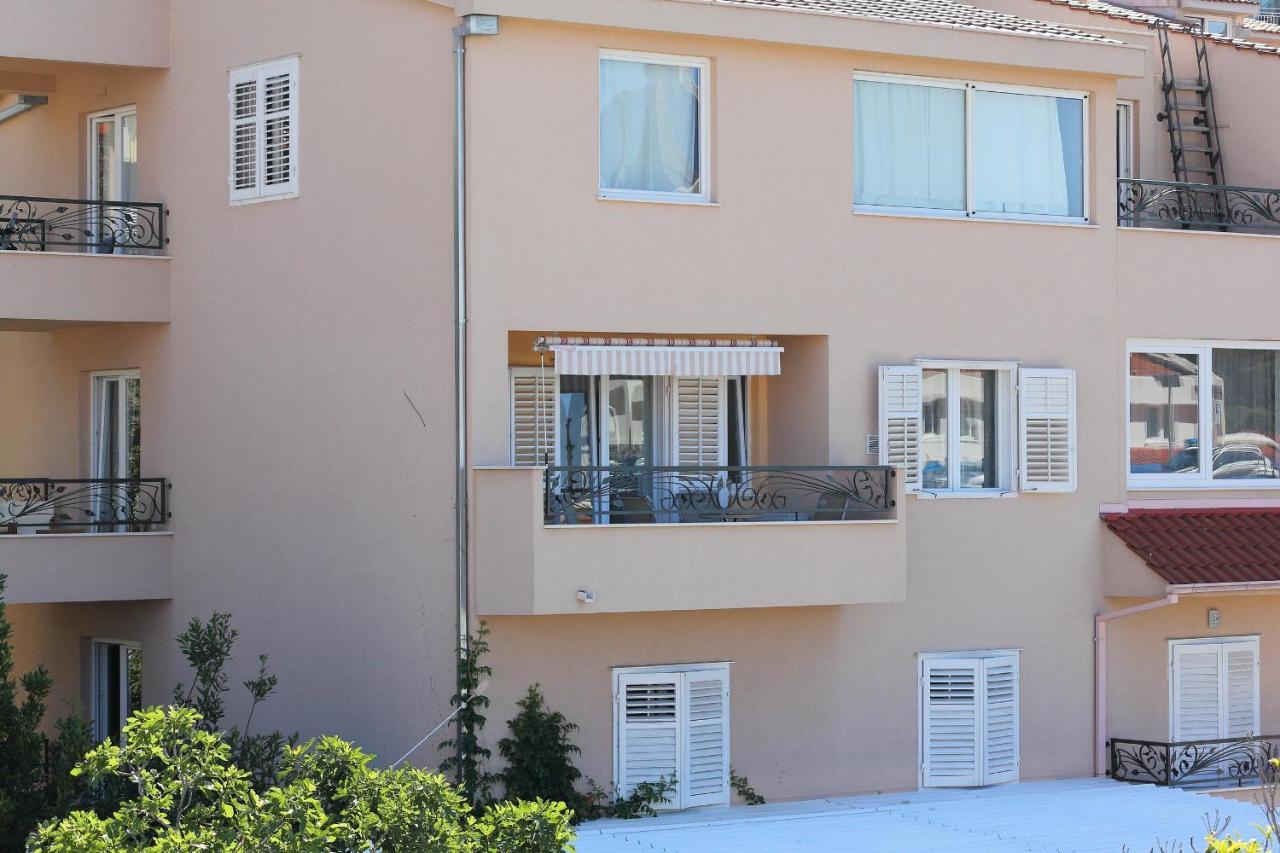 Apartmani Kike Makarska Exterior photo