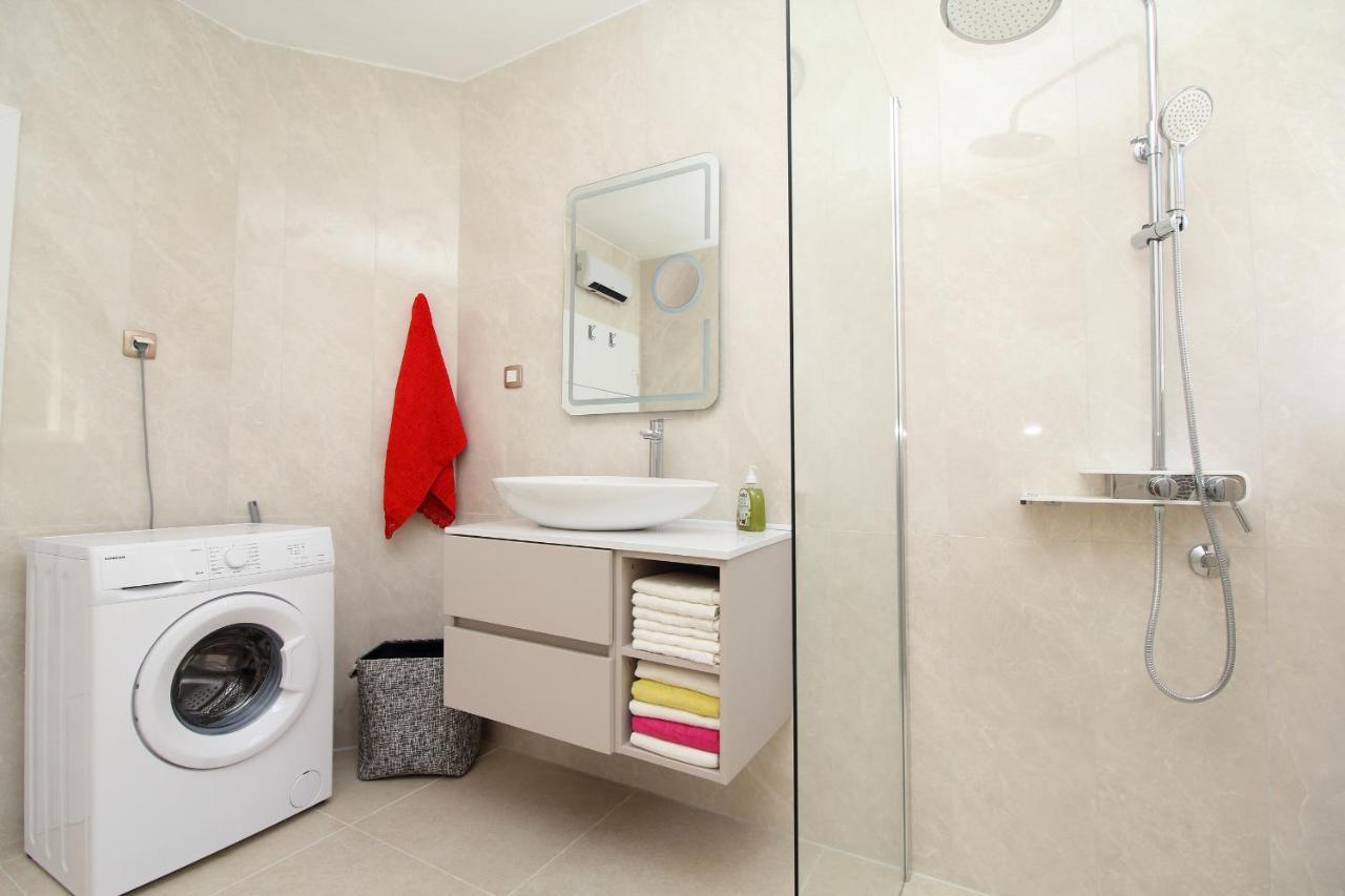 Apartmani Kike Makarska Exterior photo