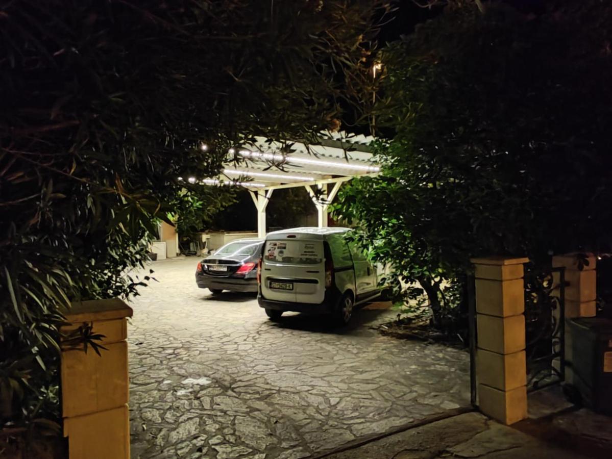 Apartmani Kike Makarska Exterior photo